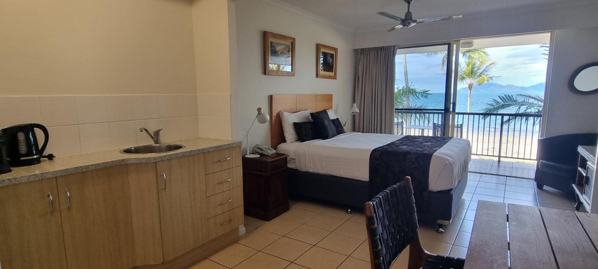 Rose Bay Resort Bowen Eksteriør bilde
