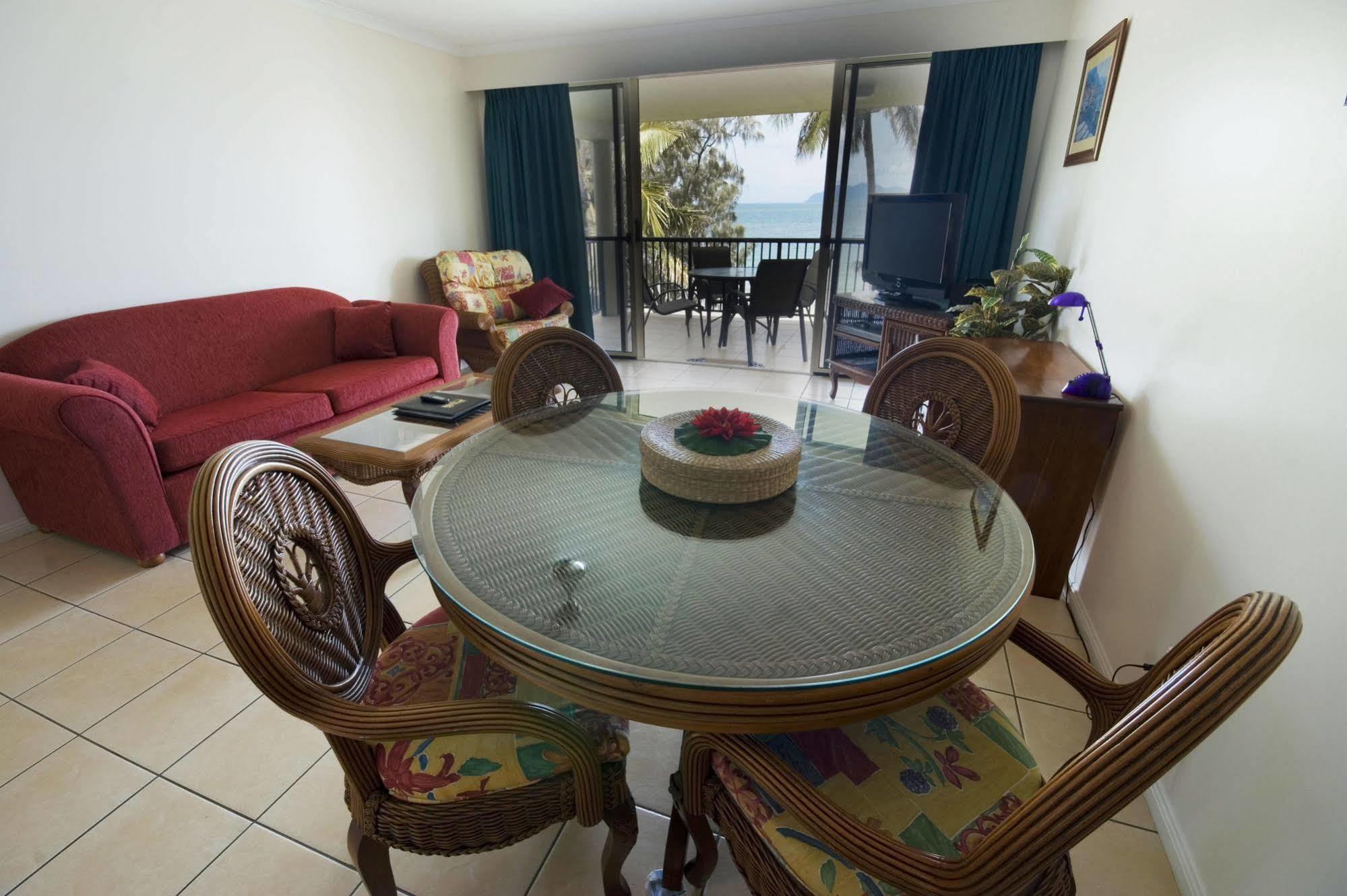 Rose Bay Resort Bowen Eksteriør bilde