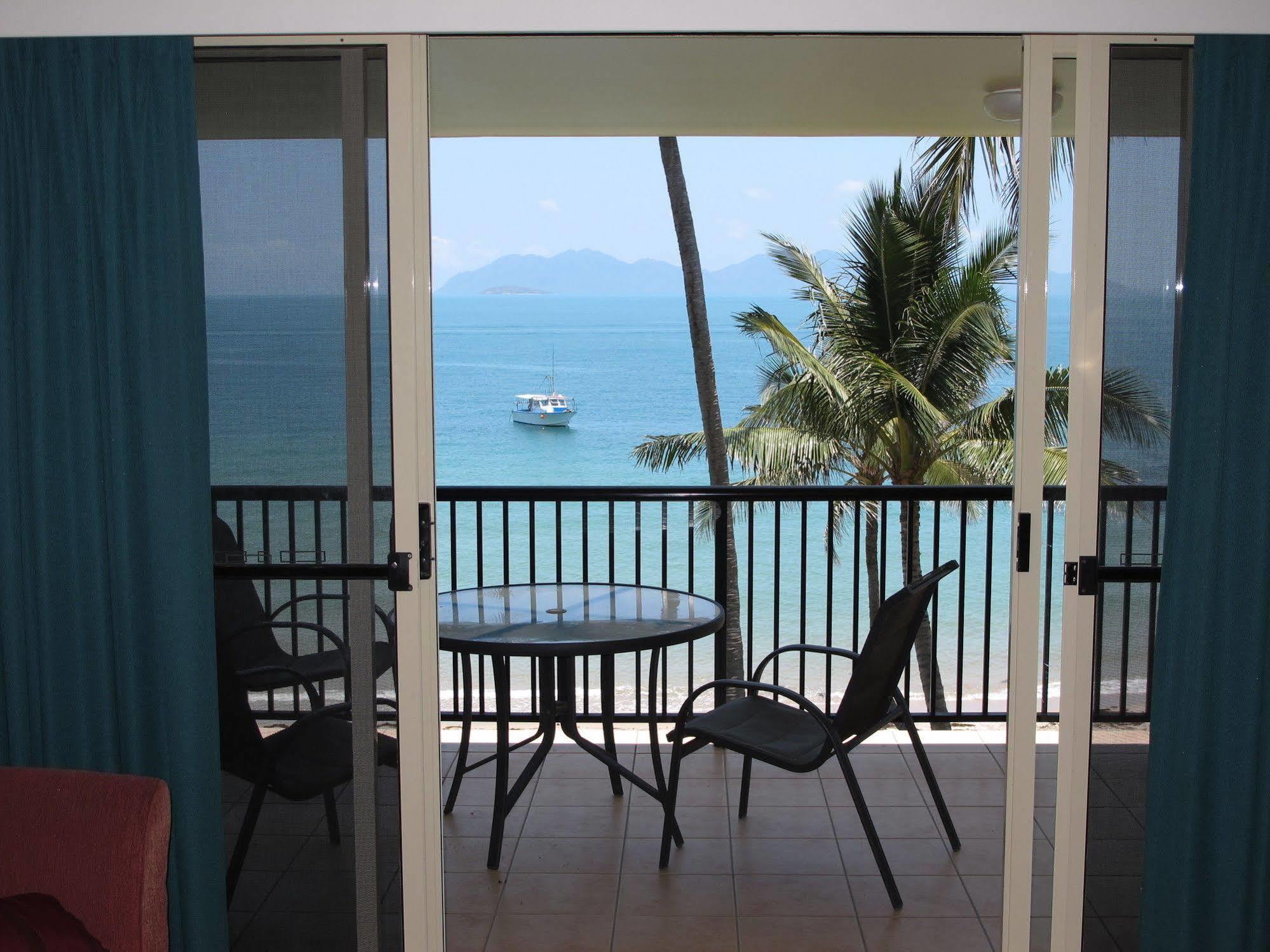 Rose Bay Resort Bowen Eksteriør bilde
